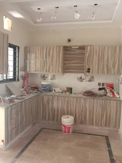 7 marla upper portion with gas rent out