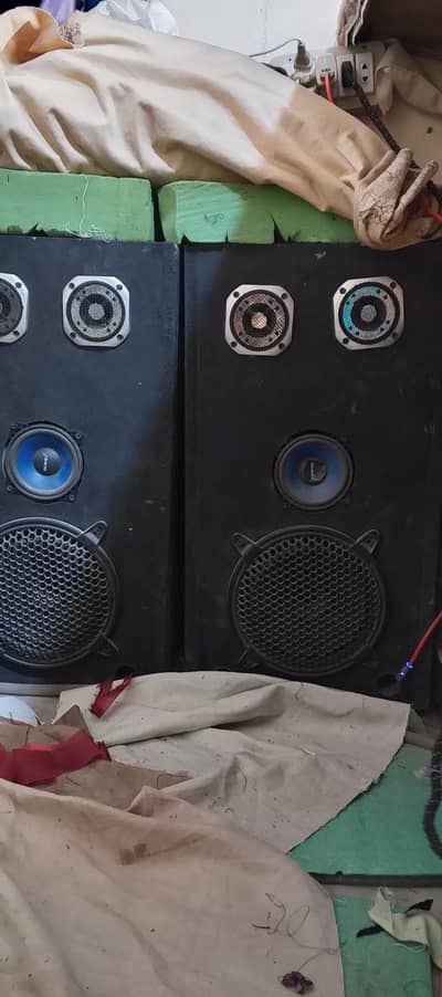 sone ki kit hai double speaker
