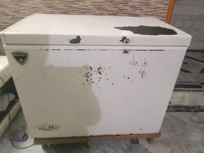 waves freezer for sale Argent home use 10/10 working contect us whatup