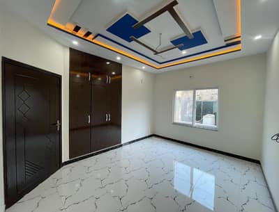 Brand New 3 Marla 3 Bed House For Sale in Ali Park Near to Bhatta Chowk / Airport (0335-5779339)