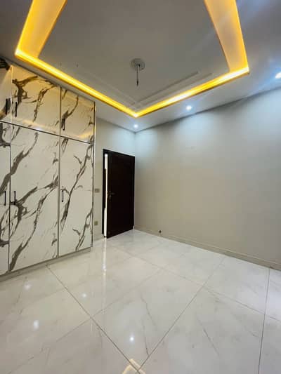 Jubilee Town 5 Marla House For Rent