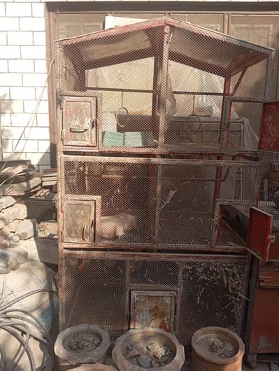 Birds cage/parrots cage/ pigeon cage /birds home/birds house/iron cage