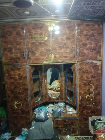 almari and singgarmiz