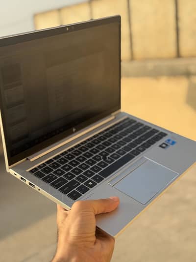 HP elite book 840 G8 Core i5  11 generation 16/256 GB