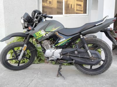 YBR125G Yamaha MATT GREEN 2023