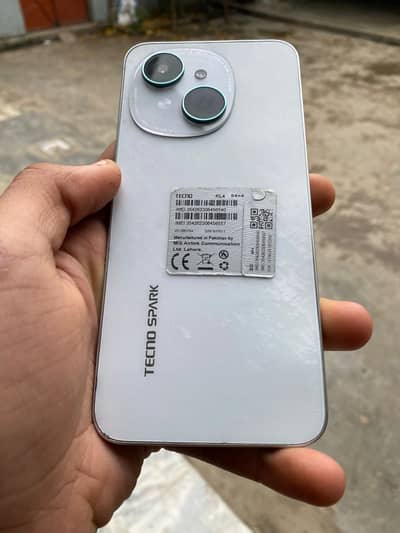 Tecno Spark Go1