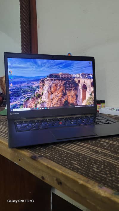 Lenovo X1 carbon, core i7 4th generation,