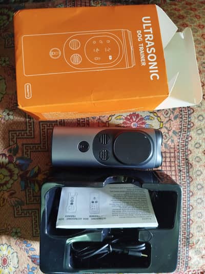 ULTRASONIC DOG TRAINER