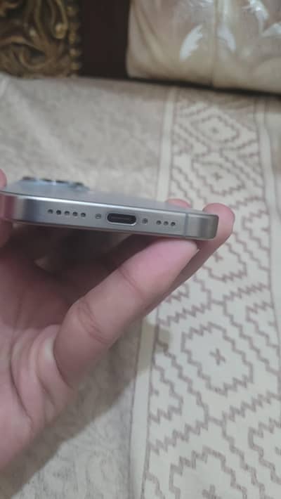 15 pro 128 gb  battery health 87