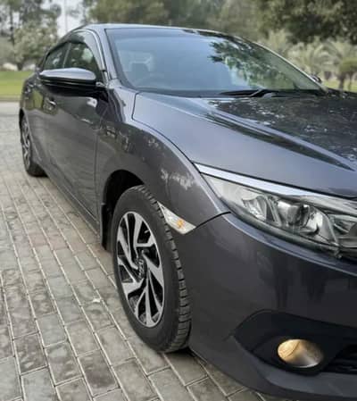 Honda civic 2018 ug red meter