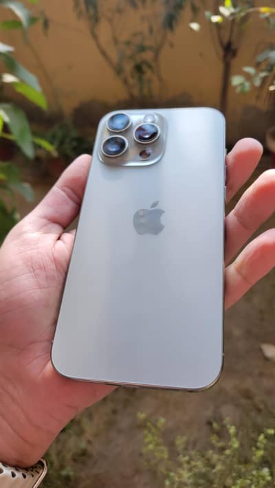 iPhone 16 Pro Max Bypass