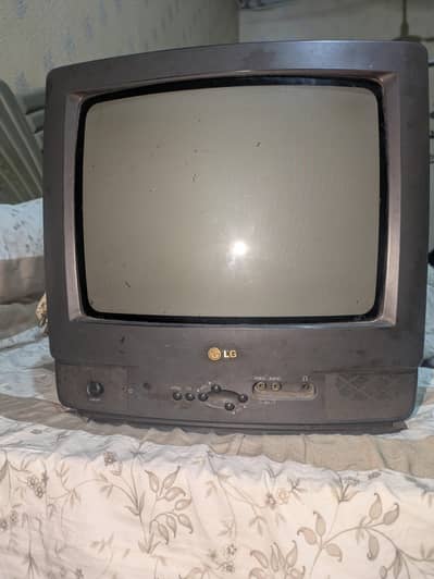 LG tv for sale good condition