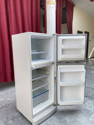Dawlance Fridge 9122