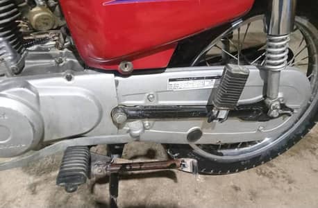 Honda 125cc 2016model. . all documents mojod ha call or WhatsApp