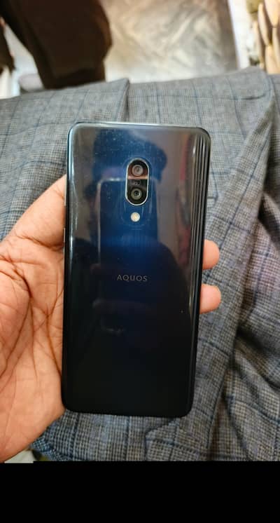 Aquous zero 2 edge screen pub g 90 fps