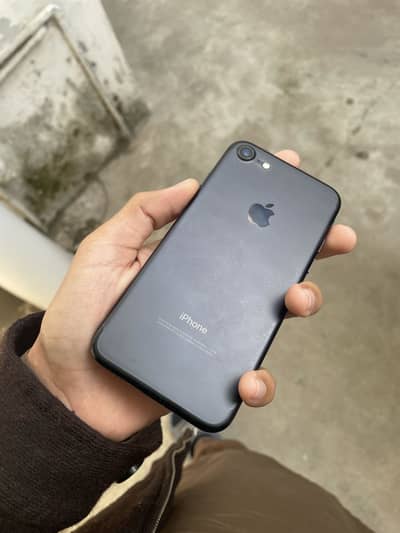 Iphone 7 Pta Approved Waterpack 32 Gb All Ok Good Condition