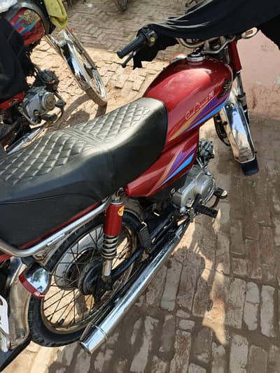 CD 70 All ok red color