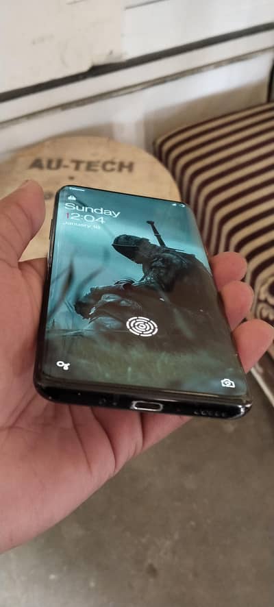 condition 10/9 flip camera all ok