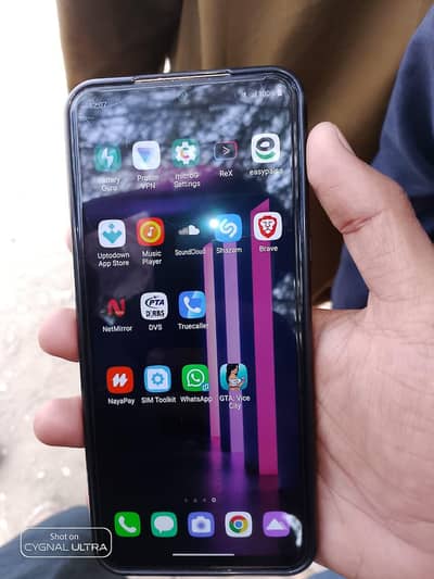 lg v60