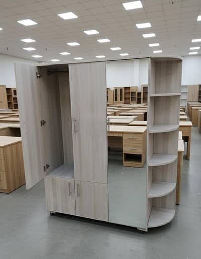 3 door cupboard  / Almari  / wardrobe   0316,5004723