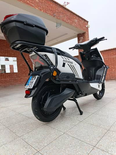 Scooty REVOO Electric Scooty New Scooty Contact Number 0301 - 8119095