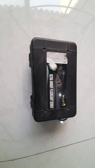 windFire ultra bright flash light