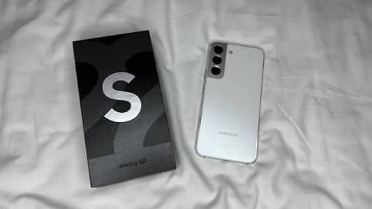 SAMSUNG GALAXY S22 10 by 10