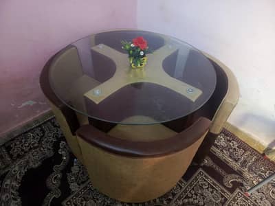 Round glass dinning table