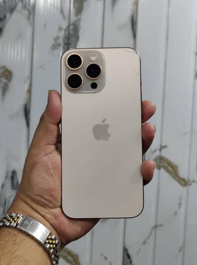 Sirf back crack ha gir gya tha