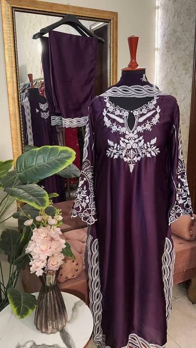 Ready to wear ( Silk )