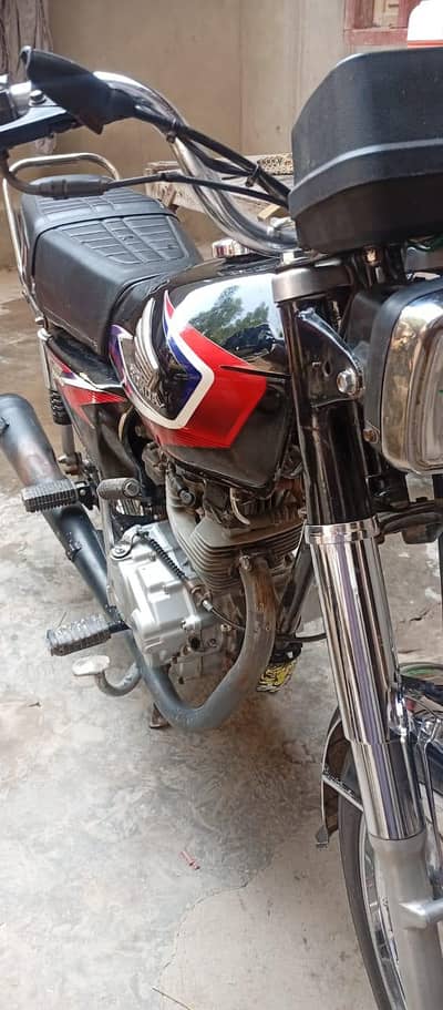 Honda 125 Black 2017