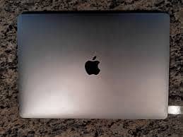 MacBook Pro M1 – Powerful, Reliable & Lightweight