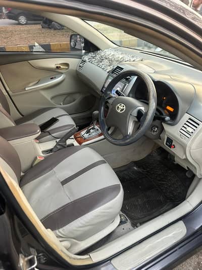 Corolla Altis 2009 model  urgent sell.