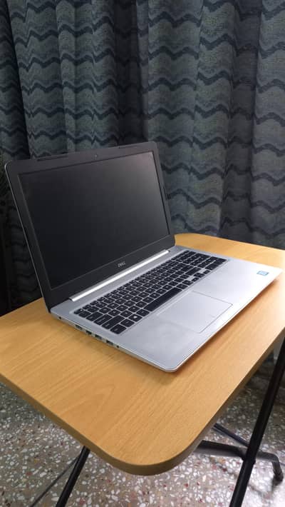 Dell Inspiron 5570 15.6" | Core i7 | 16GB RAM | 128GB SSD + 1TB HDD