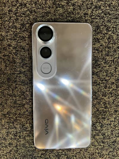 vivo v50lite whatshp num 03137114904