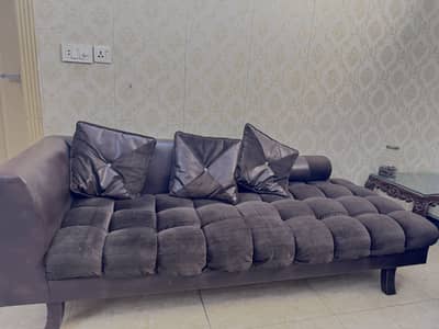 Brown Moltiform Deewan