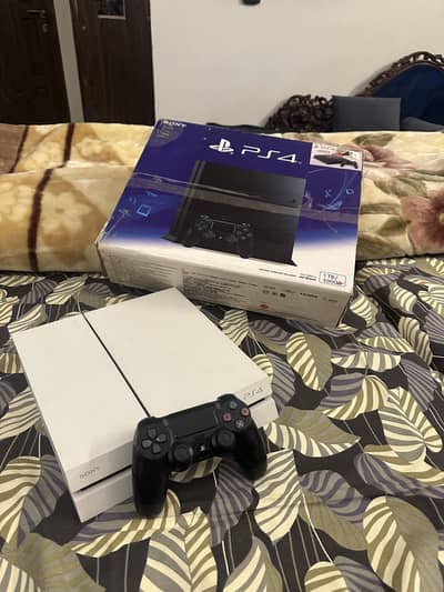 Ps4 slim with controller