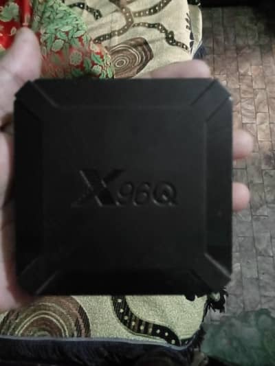 X96Q Android Tv box with werless and voice control remote 4/128gb