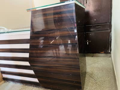 L shape Reception Counter