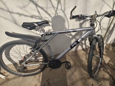 GT Avalanche top brand imported bicycle