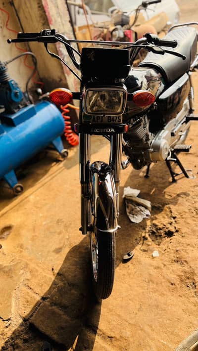 Honda CG 125 2023 modal 10 X 10 condition all original