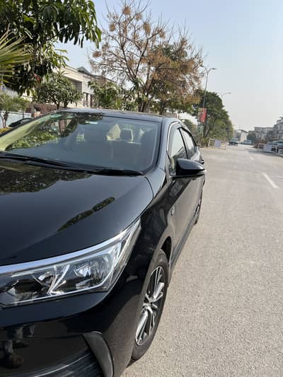 Corolla Altis 1.6 ( 70,000 driven - 100%Genuine- First Owner)