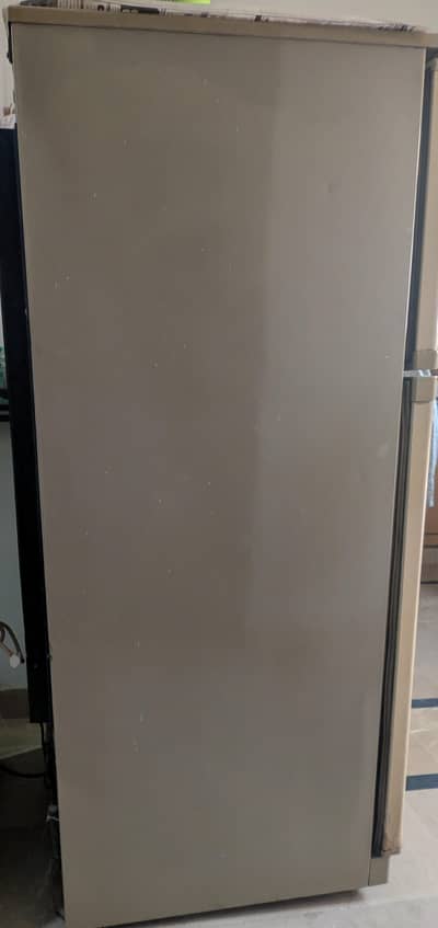Used Refrigerator for Sale – Excellent Working Condition