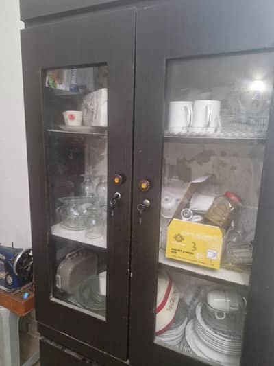 wooden showcase used 9/10 condition