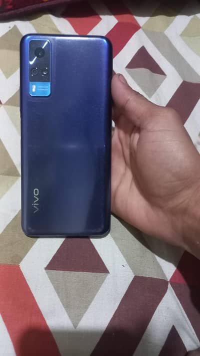 Vivo y51s.   8/128 ram totally original with box available 10/9 condi