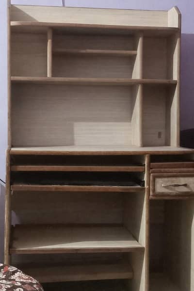 Computer Table 9/10 condition for sale