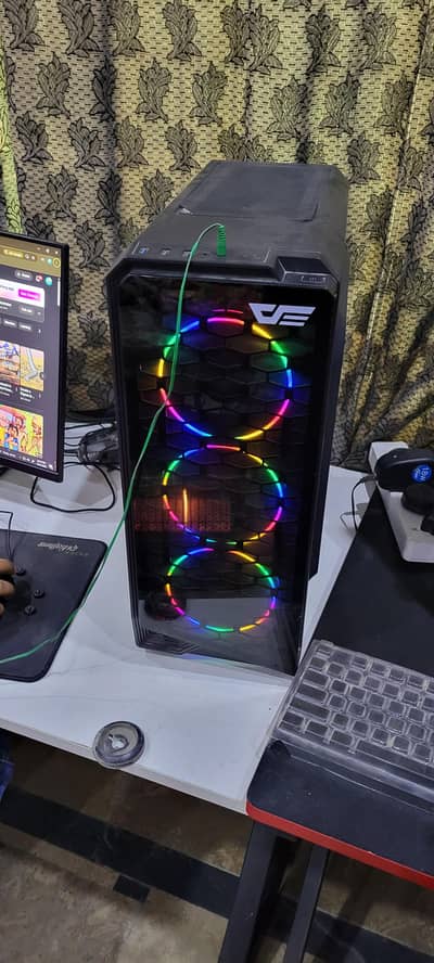 core i5 8gen 6core RX 580 Series 8gb  Ddr4 16gb