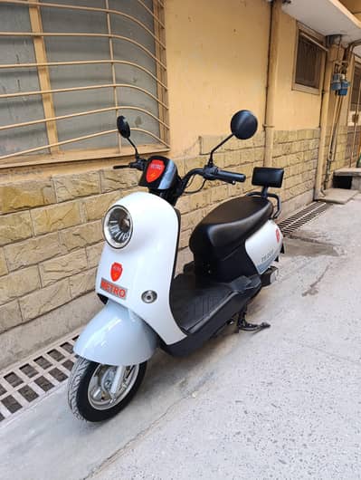 Metro Scooty