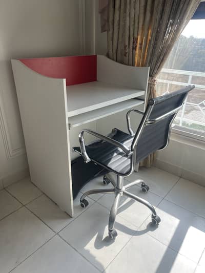 Study table with chair for sale in Islamabad