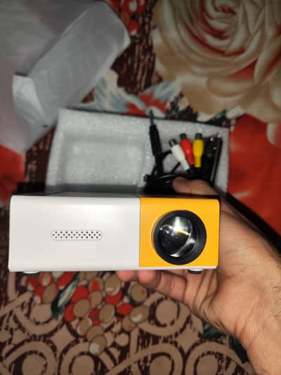 mini led projector {1080p Supported}